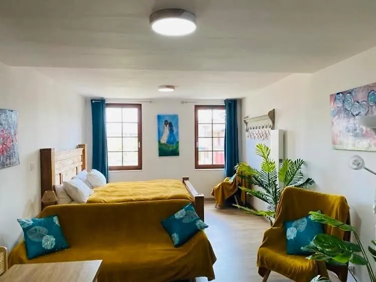 Appartement Hote Labyrinthe Sur La Place Chambres D, Hotes , Calme ,Netflix Mirepoix